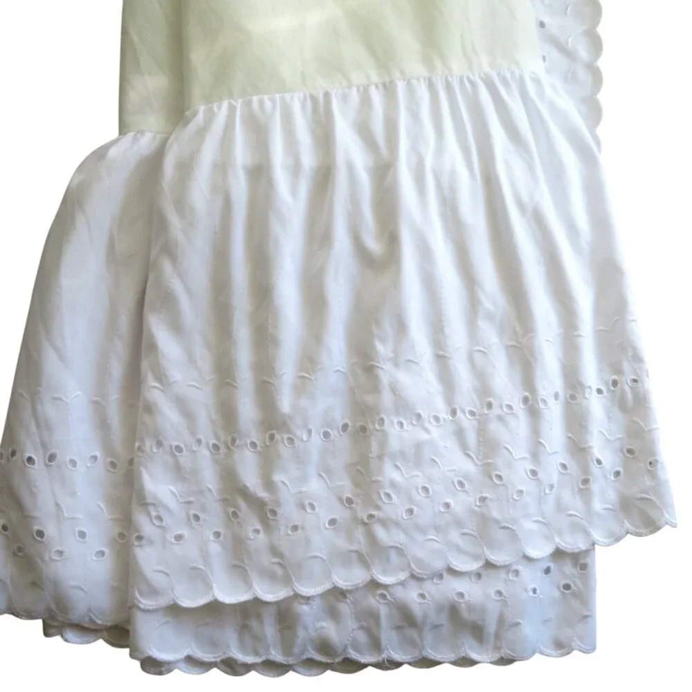 Vintage 90s Y2K White Twin Bed Skirt Eyelet Embroidery Scalloped Hem 14